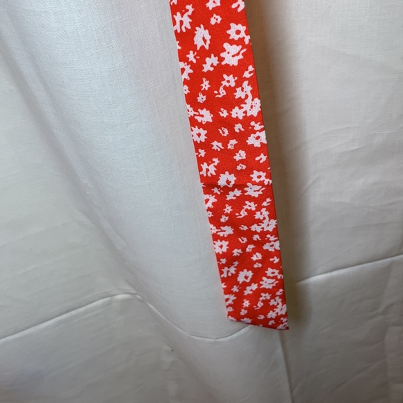 Shein floral front tied crop top - Picture 5 of 5